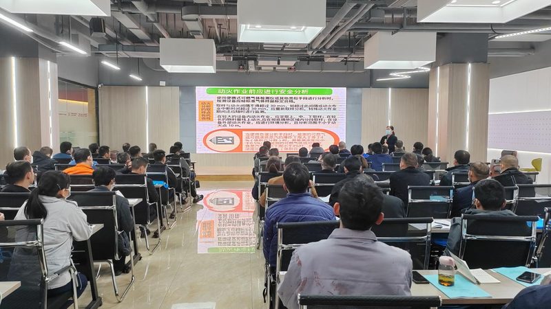 成人高考文凭，开启公务员之路的钥匙？**