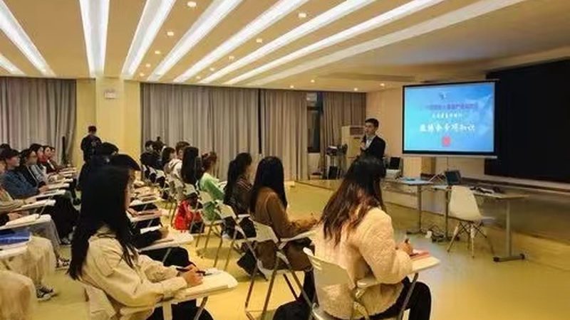 焊工行业：揭秘就业前景与职业发展